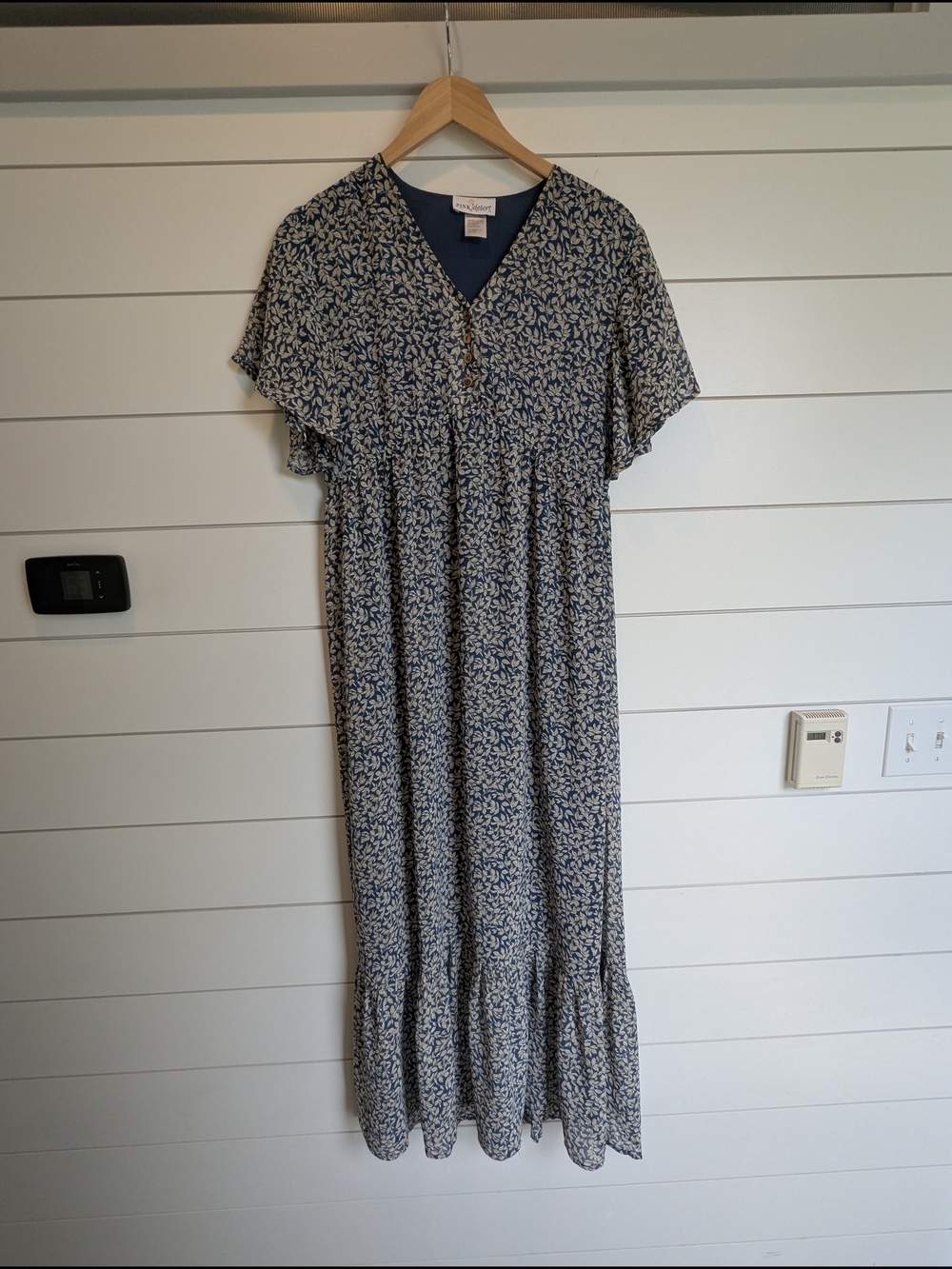 Pink Desert Maxi Flutter Sleeve Dress Blue Leaf Floral Button Front Size Medium